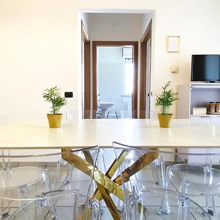 Orange House Lägenhet *