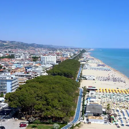 Orange House Apartament Alba Adriatica